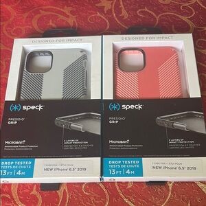 Lot of 2   Speck Gray and Pink Protective Phone Cases for iPhone 6,5 2019